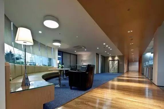 現(xiàn)代簡約辦公室裝修設計要素